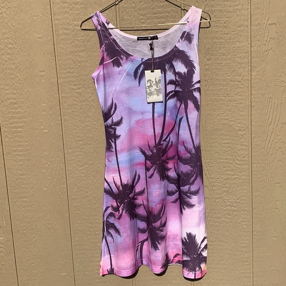 Banana Split Dresses & Skirts - Closet Clear Out! NWT Banana Split USA Palm Tree Dress